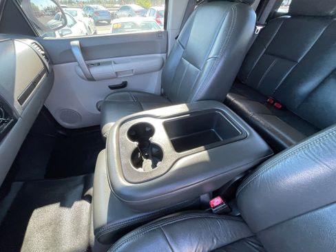 Used 2007 Chevrolet Silverado 2500 W/T w/ LS Package image 23