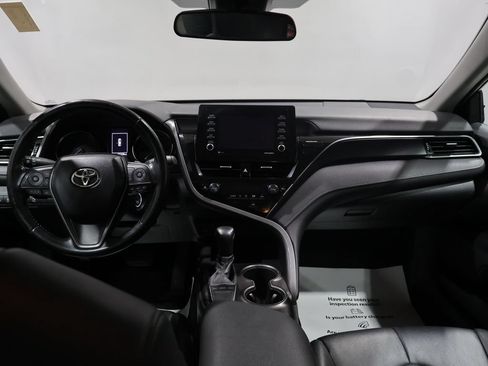 Used 2023 Toyota Camry SE FWD image 16