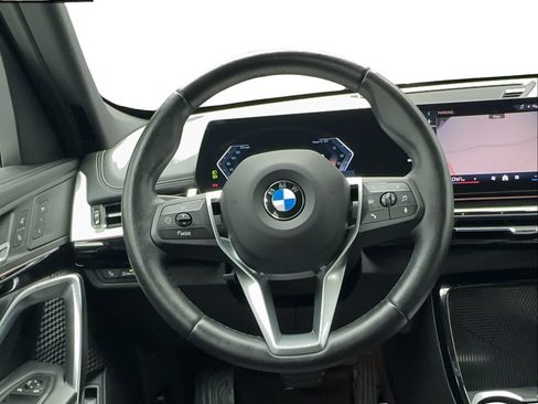 Used 2025 BMW X1 xDrive28i AWD/4WD image 34