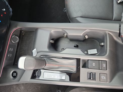 New 2026 Nissan Sentra SR w/ SR Premium Package FWD image 22