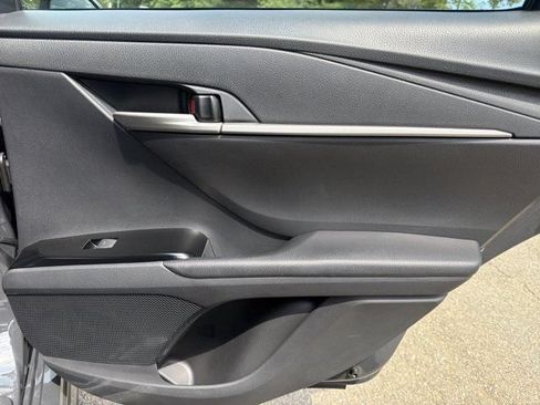 Used 2026 Toyota Camry SE FWD image 16