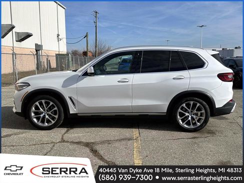Used 2023 BMW X5 xDrive40i w/ Premium Package image 2