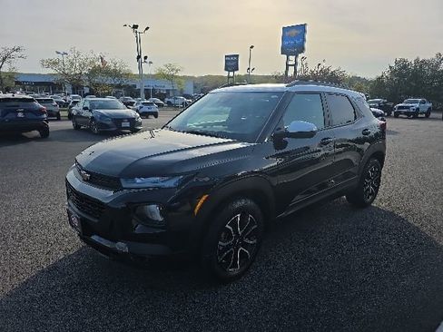 Used 2023 Chevrolet TrailBlazer ACTIV w/ Convenience Package FWD image 6