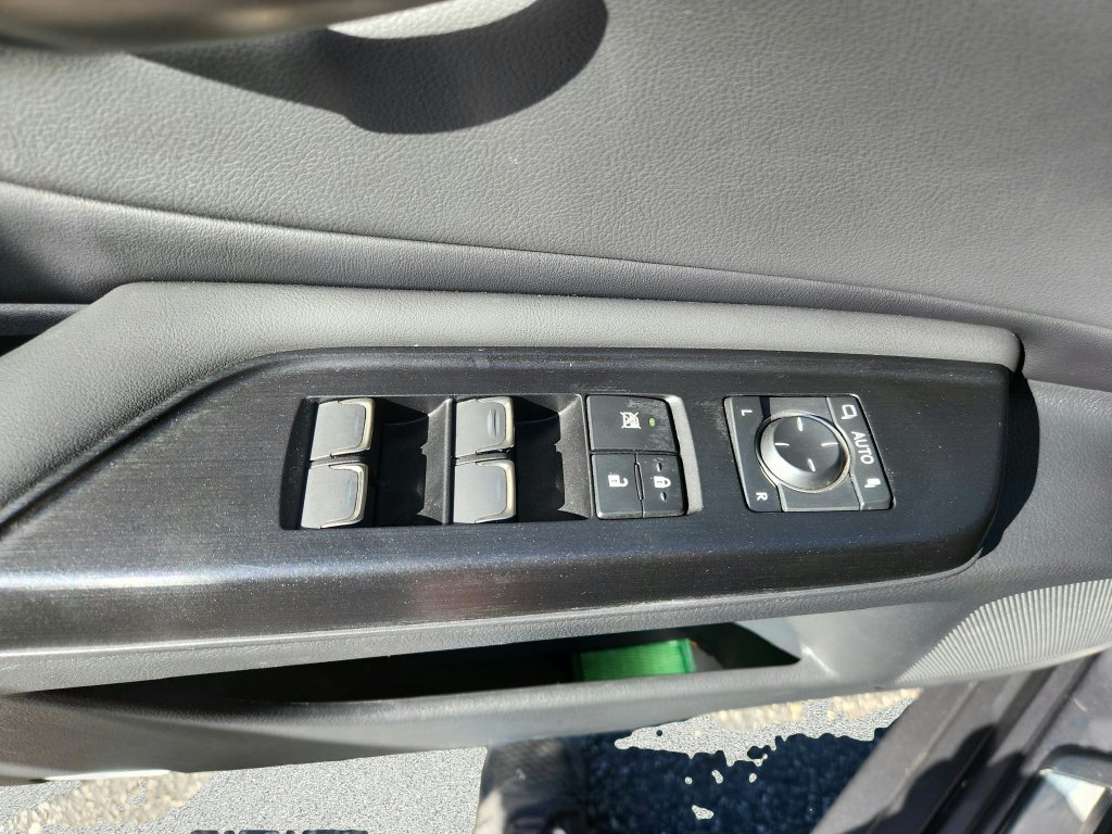 Used 2021 Lexus ES 300h w/ Premium Package FWD image 21