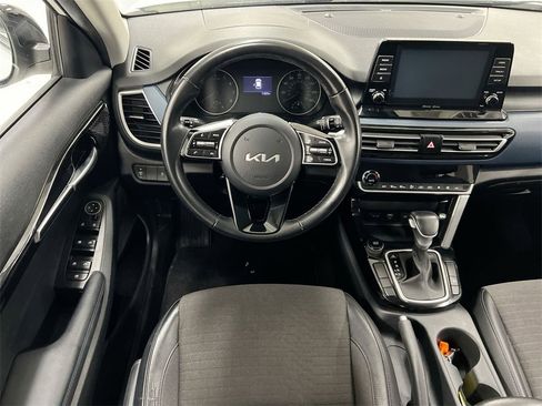 Used 2023 Kia Seltos S image 19