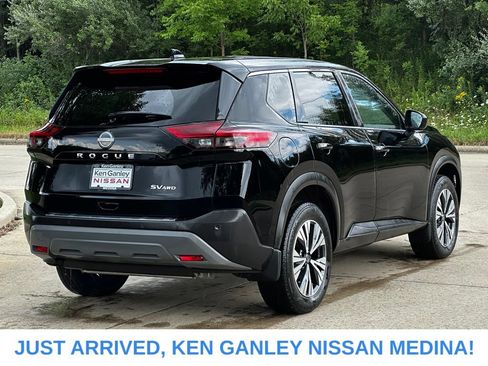 Certified 2023 Nissan Rogue SV AWD/4WD image 3
