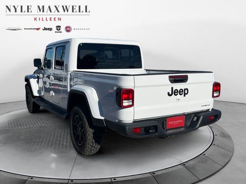 New 2026 Jeep Gladiator Sport image 14