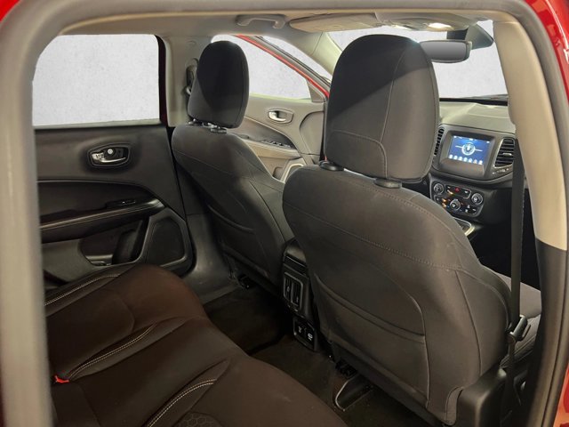 Used 2018 Jeep Compass Sport w/ Tech Group FWD image 21