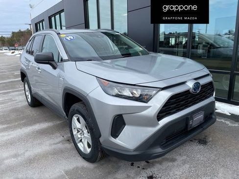 Used 2019 Toyota RAV4 LE w/ Carpet Mat Package image 1