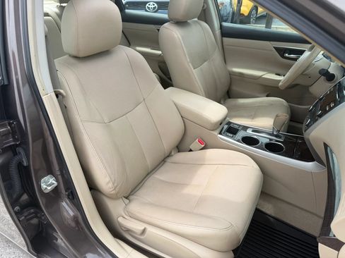 Used 2013 Nissan Altima 2.5 SL w/ 2.5 Moonroof Pkg FWD image 11