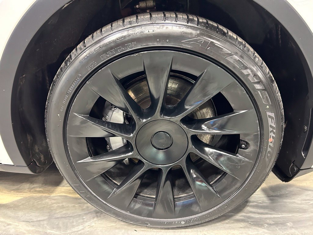 Used 2021 Tesla Model Y Long Range AWD/4WD image 26