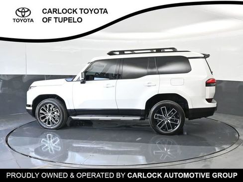 Used 2024 Lexus GX 550 w/ Accessory Package (Z1) AWD/4WD image 9