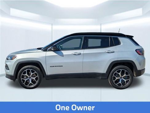 Used 2025 Jeep Compass Limited image 2