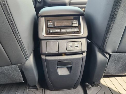 New 2026 Subaru Ascent Limited Bronze AWD/4WD image 22