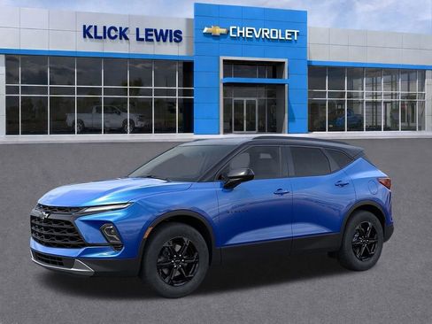 New 2026 Chevrolet Blazer LT w/ Midnight/Sport Edition FWD image 2