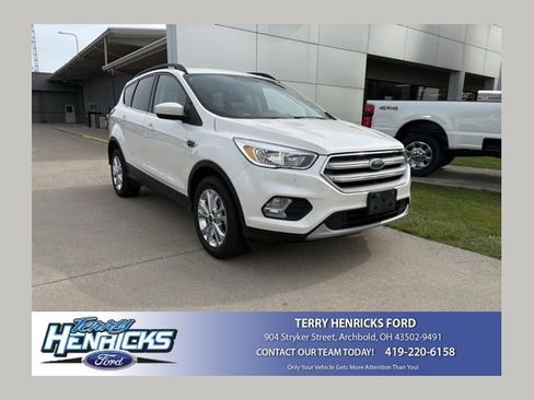 Used 2018 Ford Escape SE w/ SE SYNC Package AWD/4WD image 1