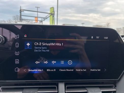 New 2026 Chevrolet Trax LT w/ Sunroof Package image 23