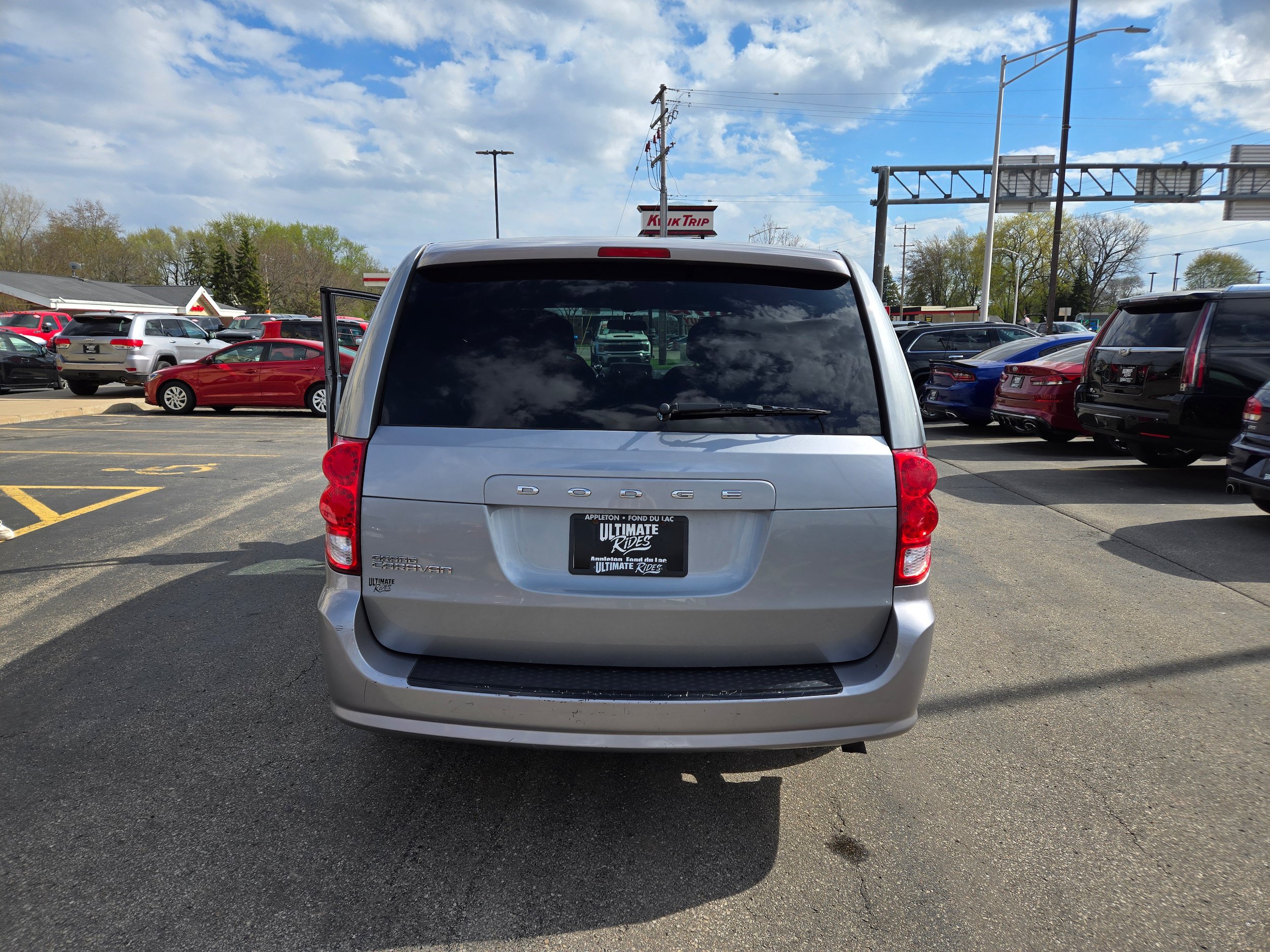 Used 2014 Dodge Grand Caravan SE w/ Quick Order Package 29E SE FWD image 11