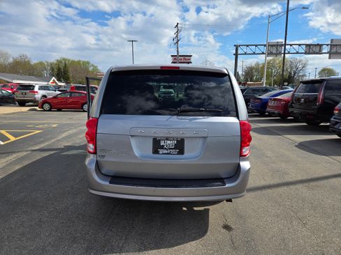 Used 2014 Dodge Grand Caravan SE w/ Quick Order Package 29E SE FWD image 11