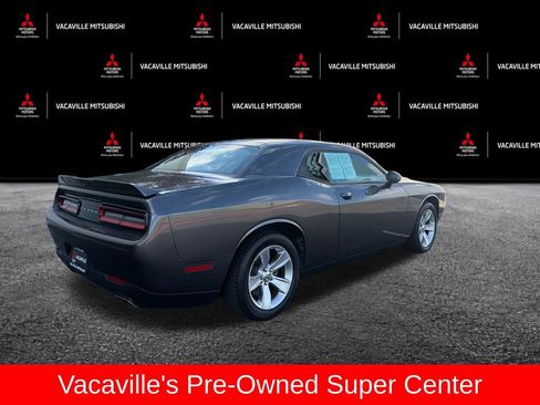 Used 2021 Dodge Challenger SXT RWD image 6
