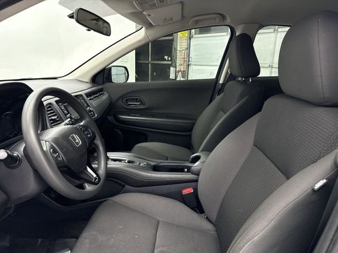 Used 2020 Honda HR-V LX image 11