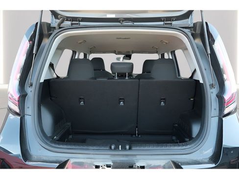 Used 2023 Kia Soul LX FWD image 23