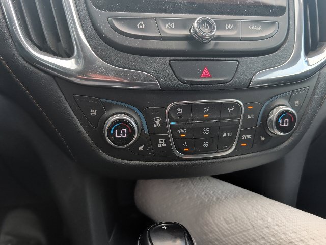 Used 2018 Chevrolet Equinox Premier FWD image 19