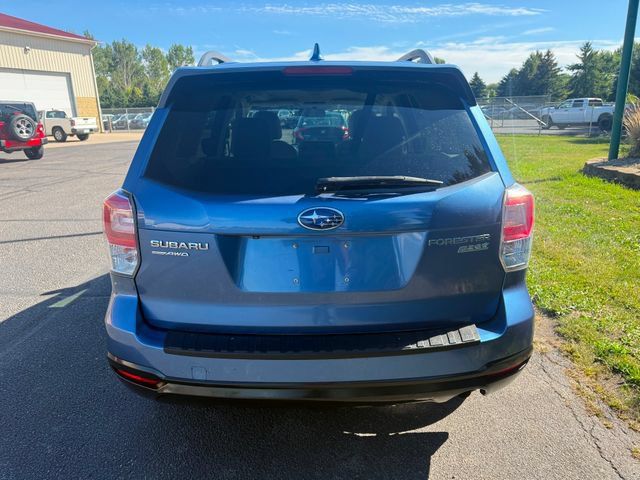 Used 2017 Subaru Forester 2.5i Premium AWD/4WD image 2