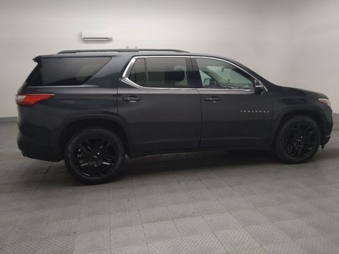 Used 2021 Chevrolet Traverse LT w/ LPO, Cargo Package FWD image 10