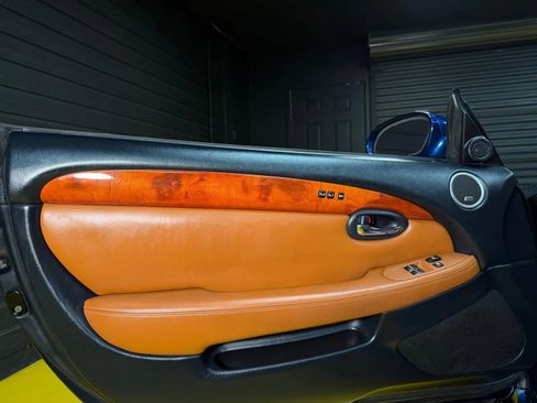 Used 2004 Lexus SC 430 Convertible RWD image 15