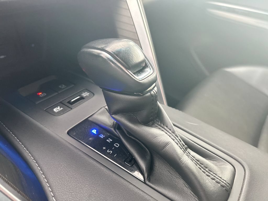 Used 2021 Toyota Venza XLE w/ Softex Package AWD/4WD image 27