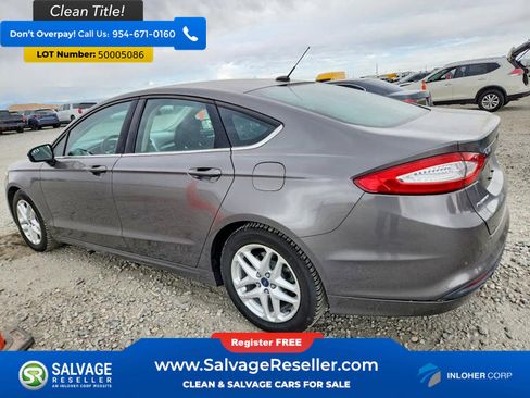 Used 2014 Ford Fusion SE FWD image 3