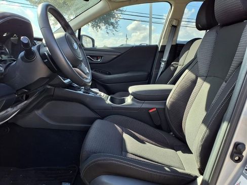 Certified 2025 Subaru Outback Premium image 9