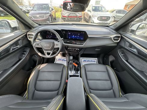 Used 2025 Chevrolet TrailBlazer ACTIV w/ Convenience Package image 21