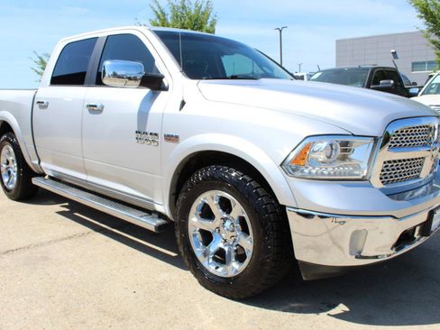 Used 2016 RAM 1500 Laramie w/ Convenience Group image 10