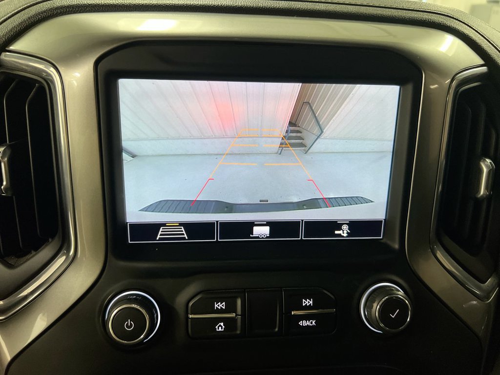Used 2020 Chevrolet Silverado 2500 LTZ AWD/4WD image 15