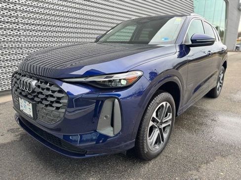 New 2025 Audi Q5 Premium image 3