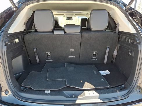Used 2024 MAZDA CX-90 3.3 Turbo w/ Preferred Plus AWD/4WD image 30