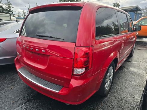 Used 2014 Dodge Grand Caravan SE w/ Quick Order Package 29E SE image 2