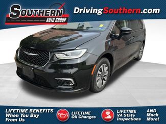 Used 2024 Chrysler Pacifica Limited FWD 360° Tour