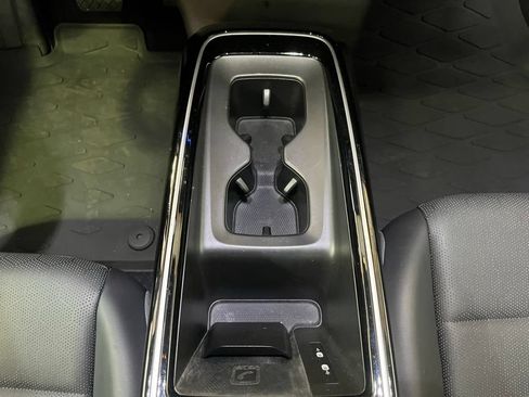 Used 2023 Volkswagen ID.4 Pro S AWD/4WD image 14