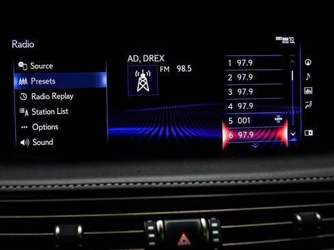 Used 2018 Lexus LS 500 AWD w/ Luxury Package image 25