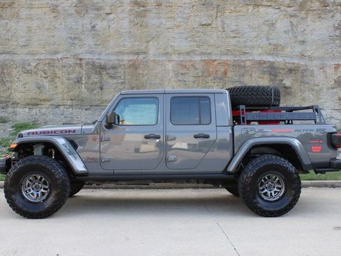 Used 2021 Jeep Gladiator Rubicon AWD/4WD image 4
