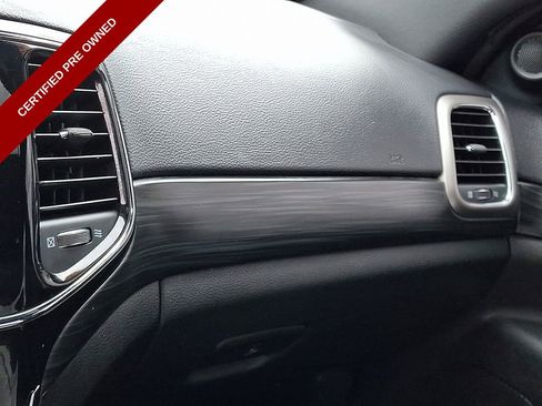 Used 2019 Jeep Grand Cherokee Altitude image 26