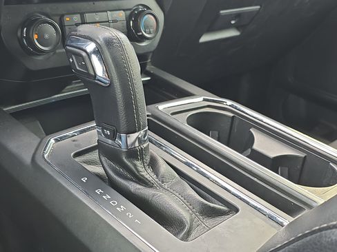 Certified 2017 Ford F150 XLT w/ Equipment Group 302A Luxury image 21