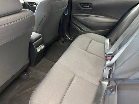 Used 2025 Toyota Corolla LE FWD image 11