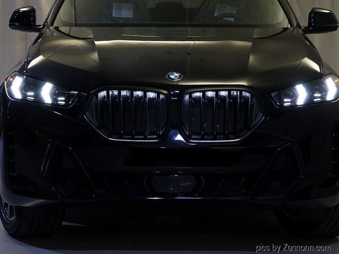 New 2026 BMW X6 xDrive40i w/ Climate Comfort Package image 6