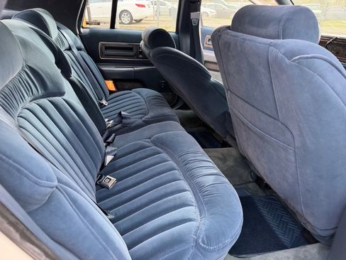 Used 1993 Buick Roadmaster Base image 23