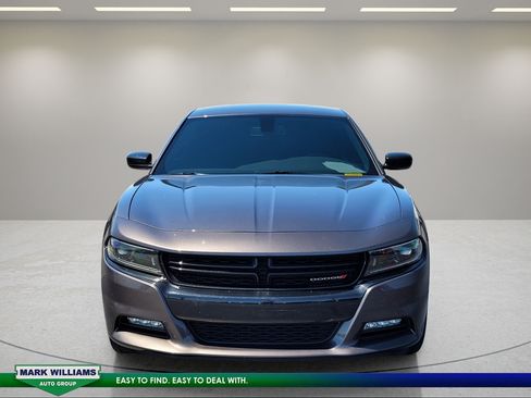 Used 2023 Dodge Charger SXT w/ Blacktop Package AWD/4WD image 9