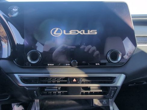 Used 2025 Toyota RAV4 XSE w/ Weather Package image 21